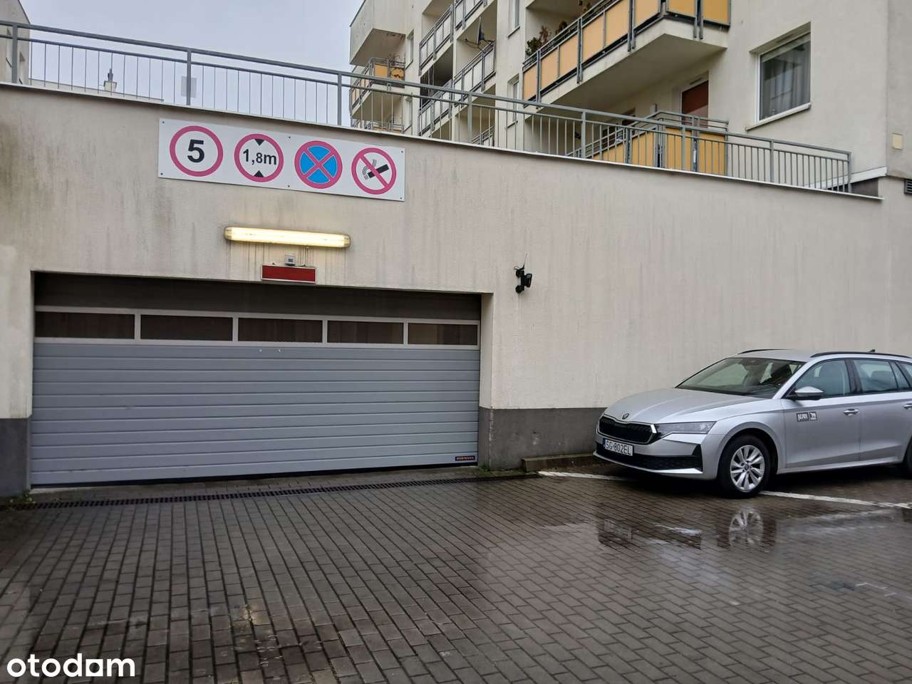 Garaż, Węglinek, ul. Kryształowa 7-0