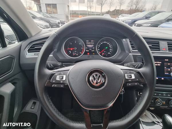 Volkswagen Tiguan 2.0 TDI DPF DSG 4Mot Comfortline - 12