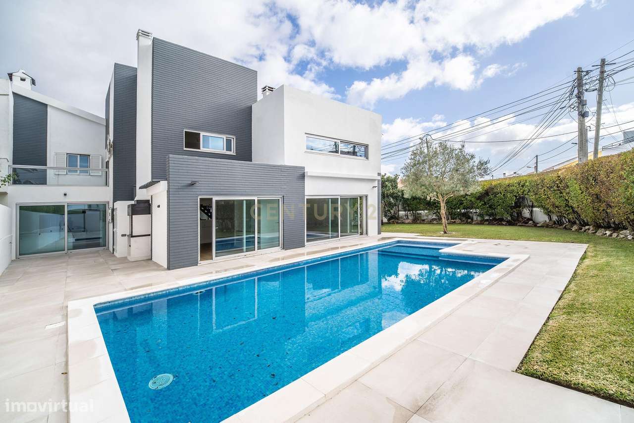 Moradia T6 com Piscina - Charneca de Caparica-55