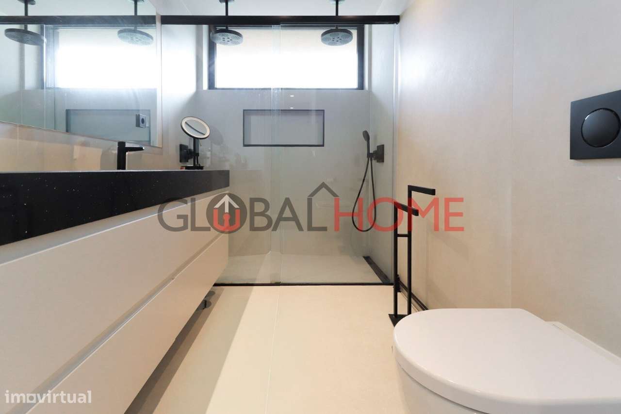 Moradia T5 com piscina na Quinta das Luzes-38