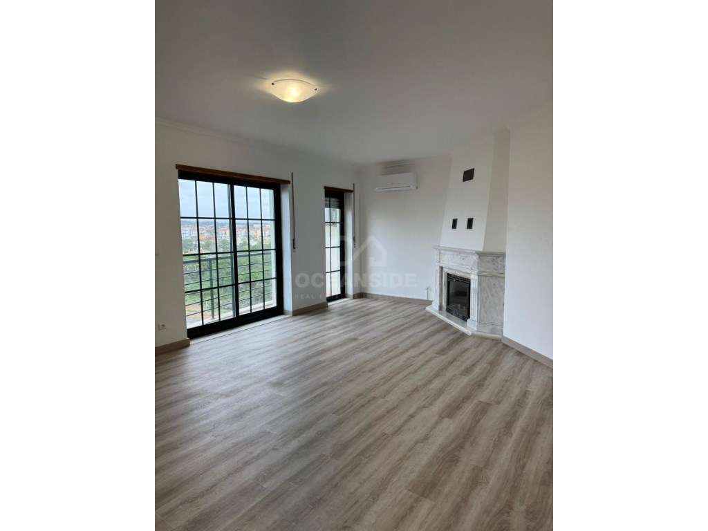 Apartamento T2 para arrendamento em Cascais - Grande imagem: 3/16