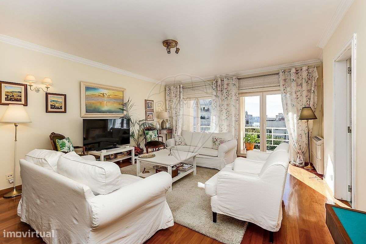 Moradia T4 para venda-10