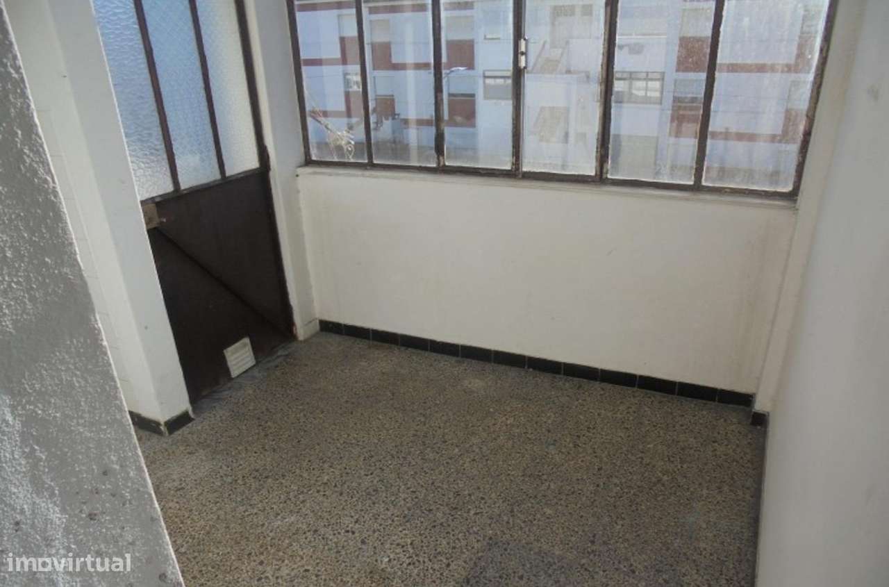 Apartamento T2 em Almeirim - Grande imagem: 4/21