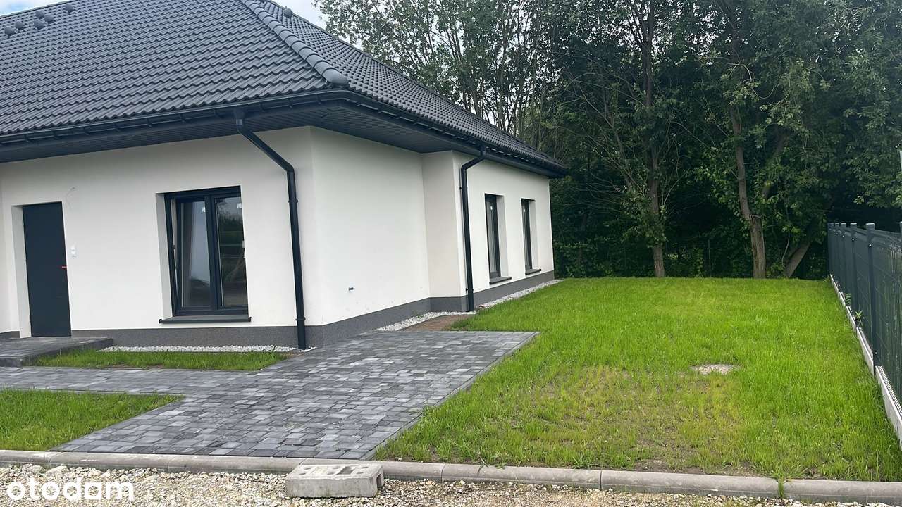 Miejsce o wyjątkowym krajobrazie w otoczeniu zieleni.-14