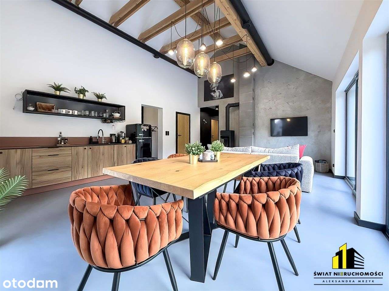 Nowoczesny dom parterowy w malowniczej Istebnej.-0