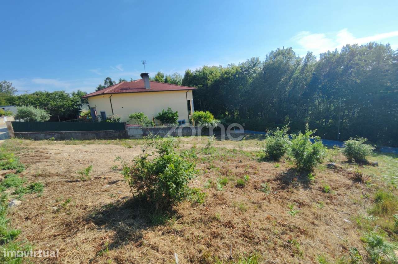 Terreno Urbanizável em Mundão - Grande imagem: 2/15