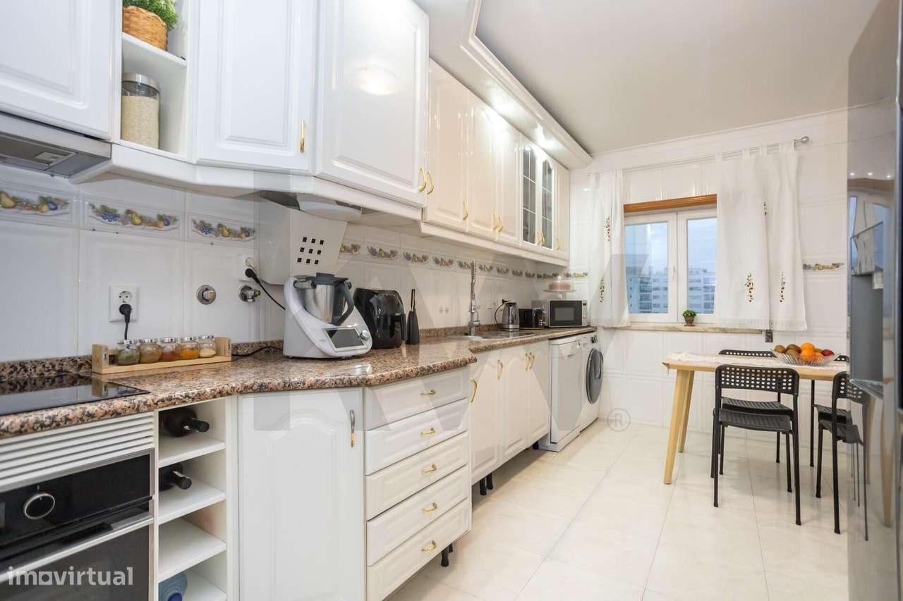 Apartamento T3 com varanda - Fidalguinhos - Barreiro-8