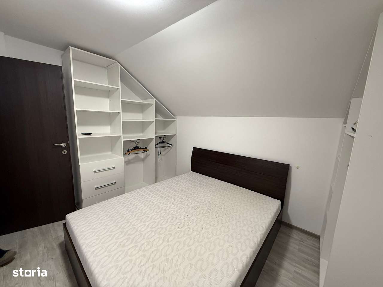 Apartament cu doua camere  de inchiriat in centrul GIROCULUI - Imagine principală: 5/11