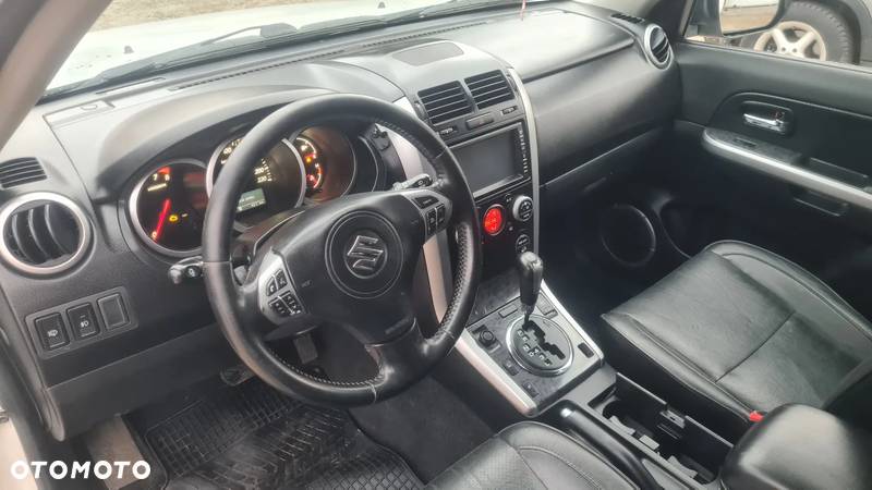 Suzuki Grand Vitara 3.2 V6 Elegance - 14