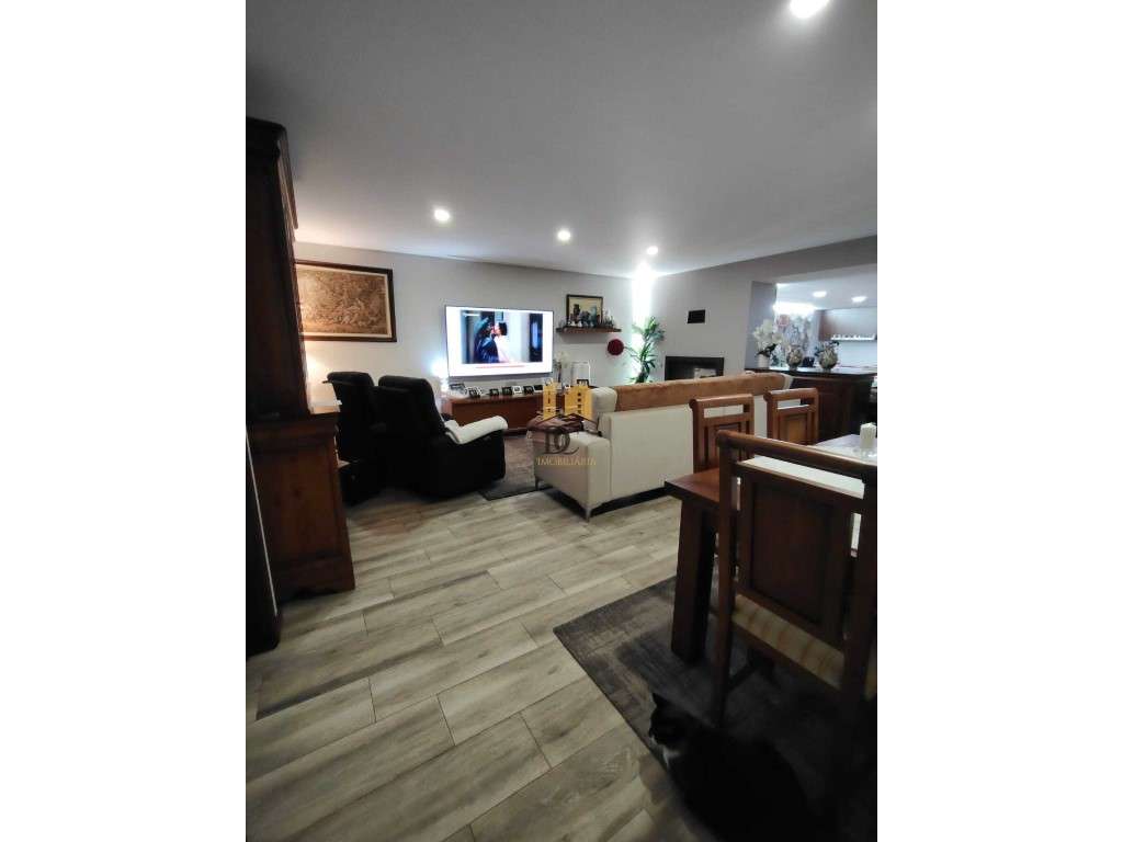 Moradia em Aver-o-Mar a 5 minutos a pé da praia - Grande imagem: 4/17