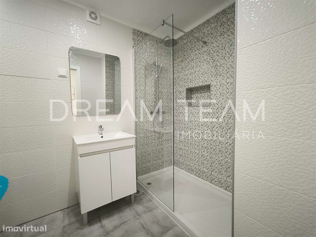 Apartamento T2, Alto do Seixalinho - Barreiro-19