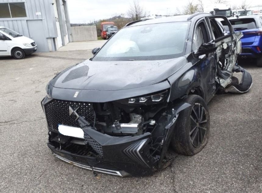 DS DS7 Crossback 1.6 E-Tense Performance Line + 2025