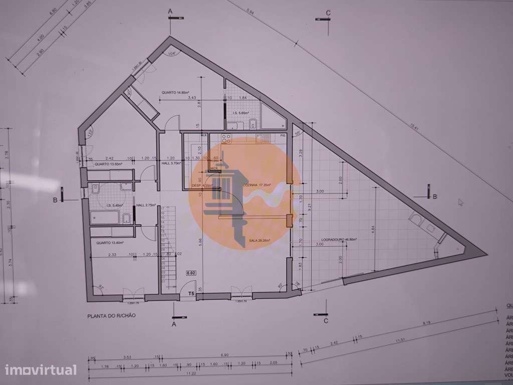 MORADIA T5+1 COM ESPAÇO EXTERIOR NO CENTRO DE CASTRO MARIM - ALGARVE - Grande imagem: 4/60