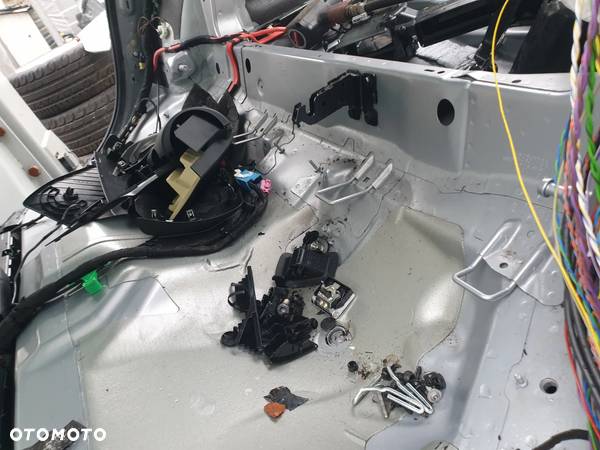 instalacja full wypozażenie audi A4 B9 8W avant kombi usa - 11