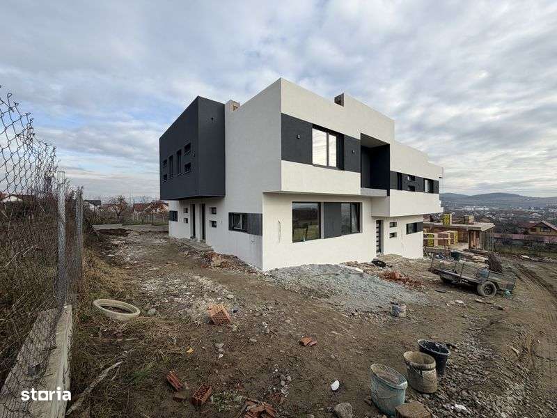 Casa zona La Soare tip Duplex - Imagine principală: 5/8