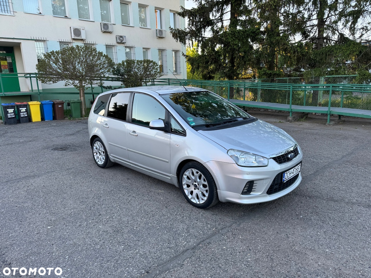 Ford C-MAX 1.8 S - 4