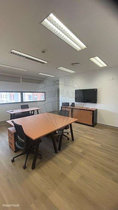 Escritório  para arrendamento - Grande imagem: 4/13