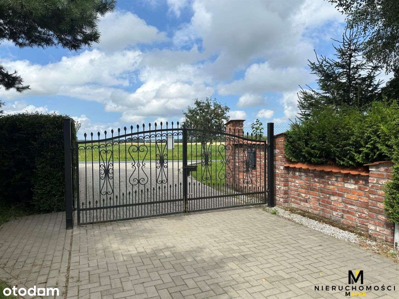 Dom jednorodzinny z osobnym garażem na 2 pojazdy - Pełny obrazek: 5/18