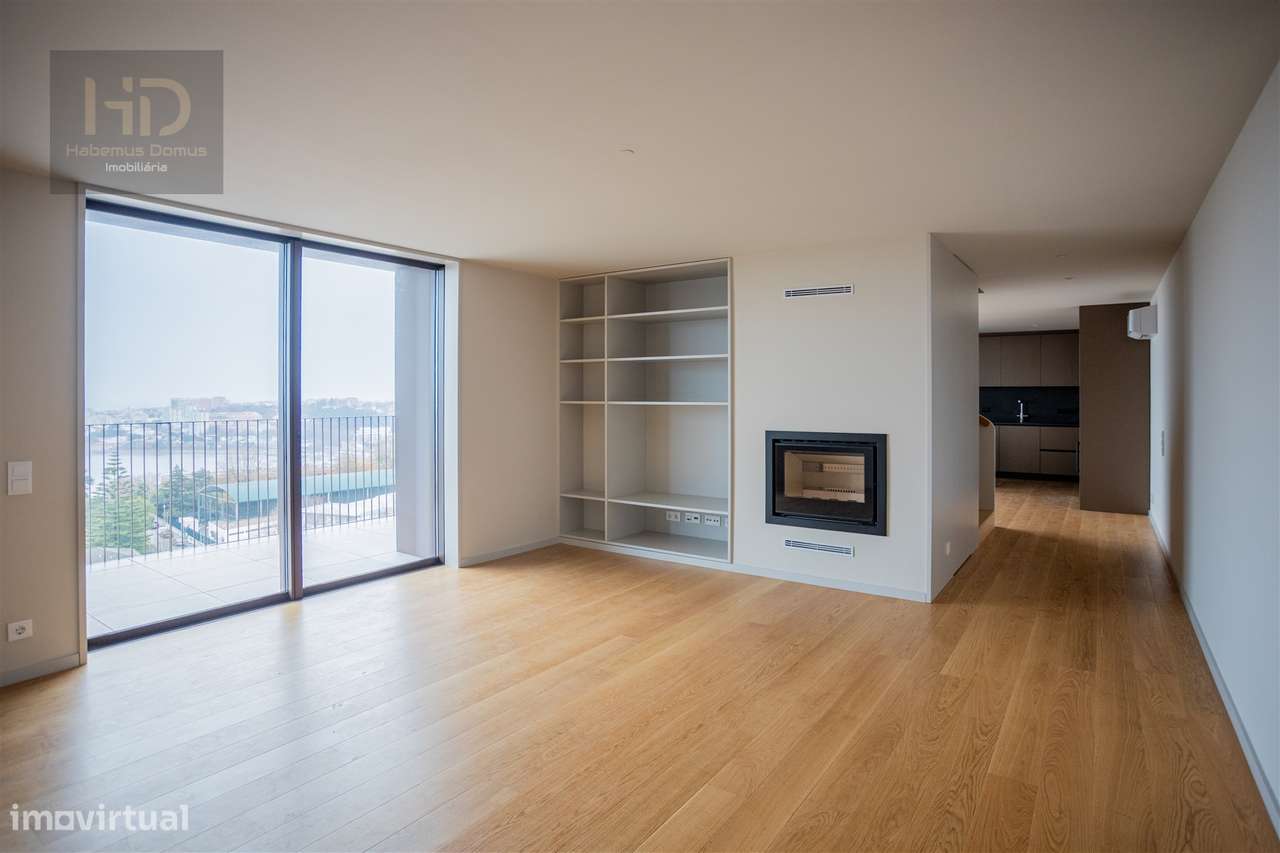 Cobertura Duplex T3 com Vista Mar e Rio-8