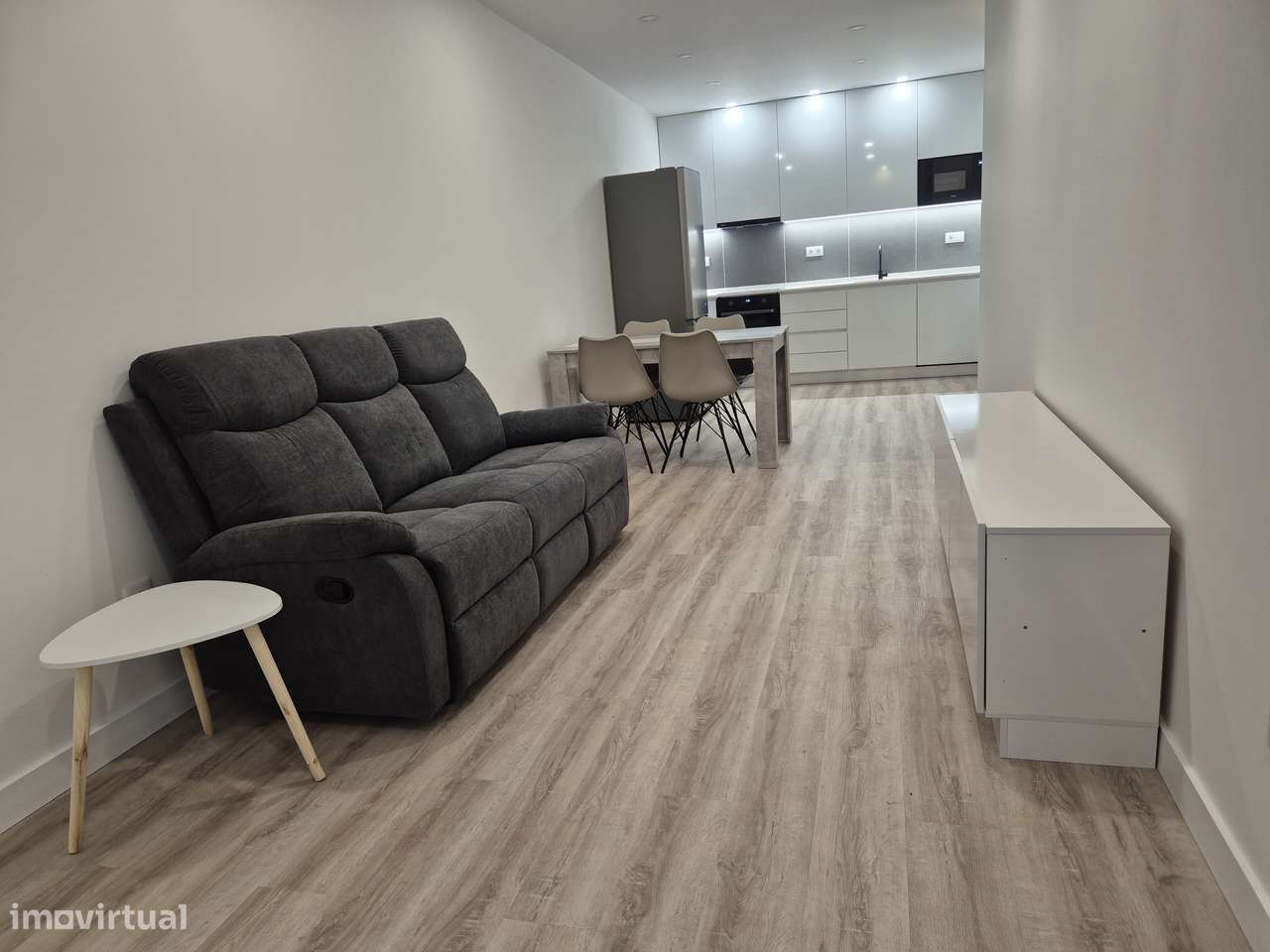 Estúdio T1 Agualva - Totalmente Renovado - Grande imagem: 4/17