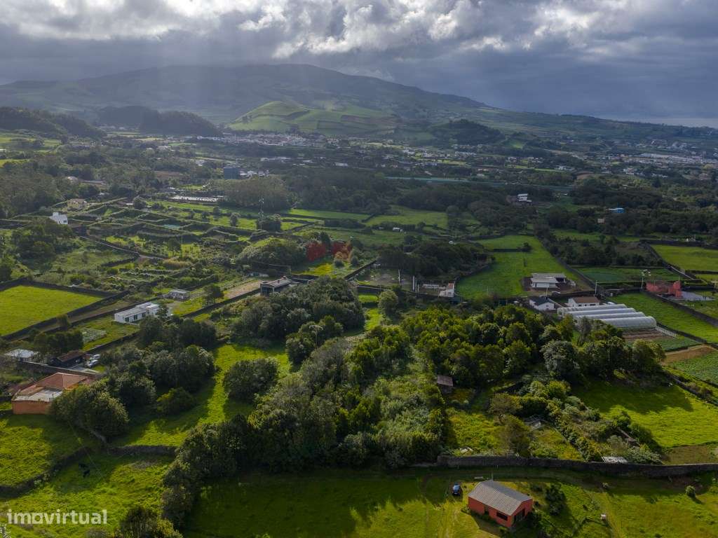 Casas do Portão Amarelo: Exclusividade e Design de Autor em São Miguel-24