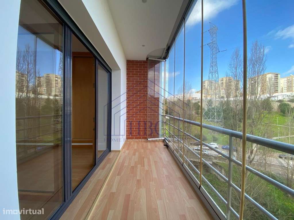 Apartamento T3 nas Colinas do Cruzeiro | 4 Parqueamentos + Arrecadação-30