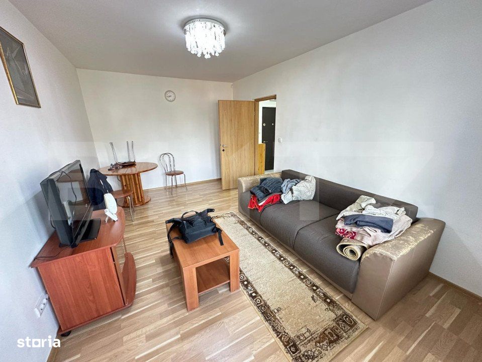 Apartament 3 camere, 70mp, decomandat, centrala proprie, zona Olimpia