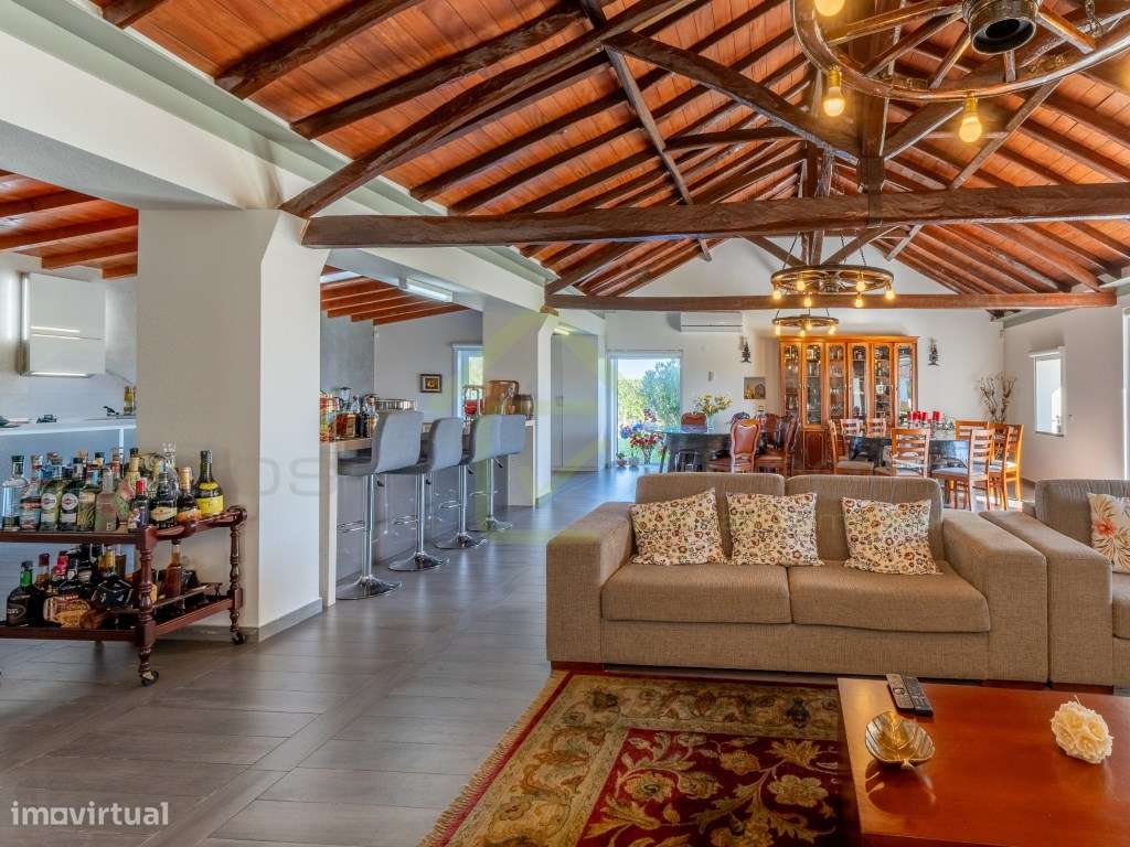 Quintinha T5 inserida em terreno com 1450 m2 junto às praias do Oeste! - Grande imagem: 4/60