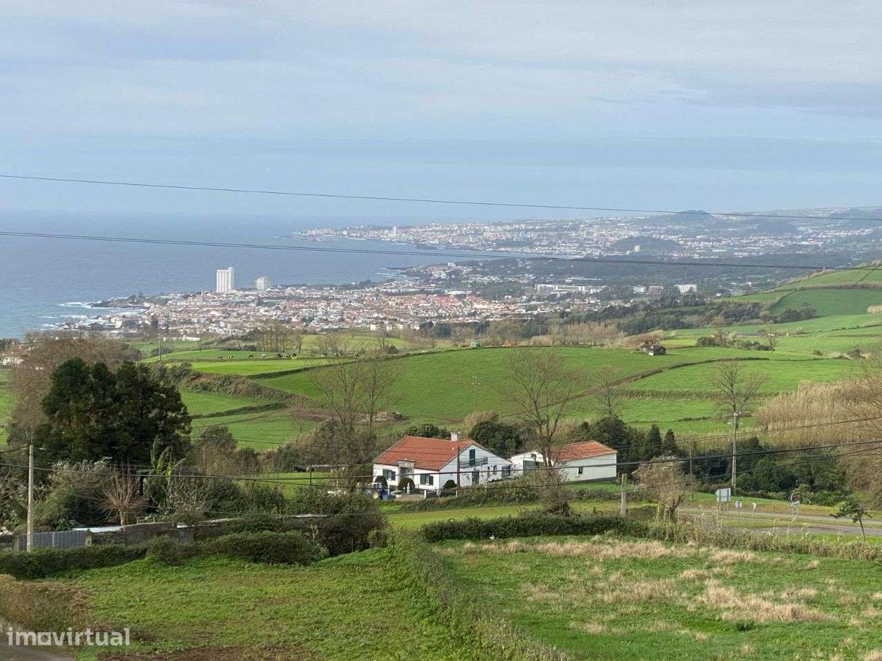 Moradia com vista espantosa na Lagoa, São Miguel - Grande imagem: 4/12