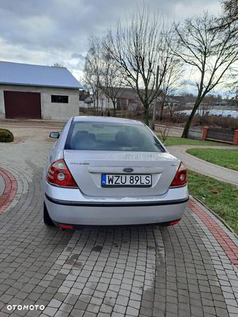 Ford Mondeo 2.0 TDCi Trend - 12