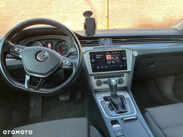 Volkswagen Passat 2.0 TDI BMT Comfortline DSG7 - 14