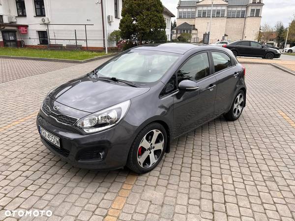 Kia Rio - 2