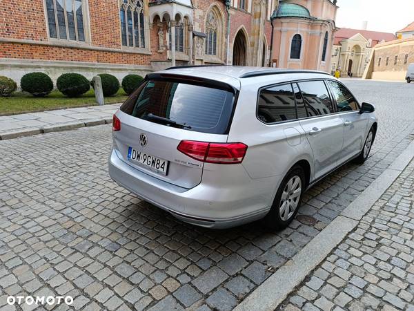 Volkswagen Passat 2.0 TDI BMT Trendline - 5