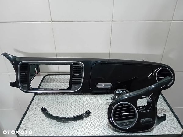 listwy dekory kokpitu VW Beetle 5C 2012 - 1