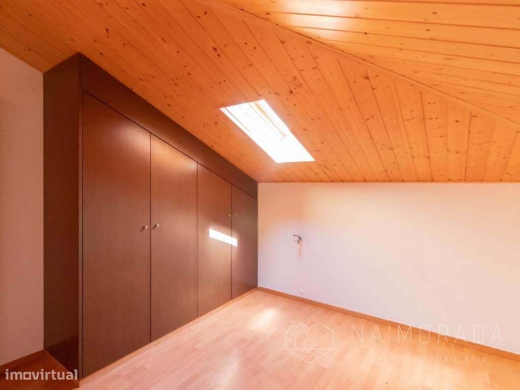 MORADIA UNIFAMILIAR T3+1 COM JARDIM EM CANEDO-19