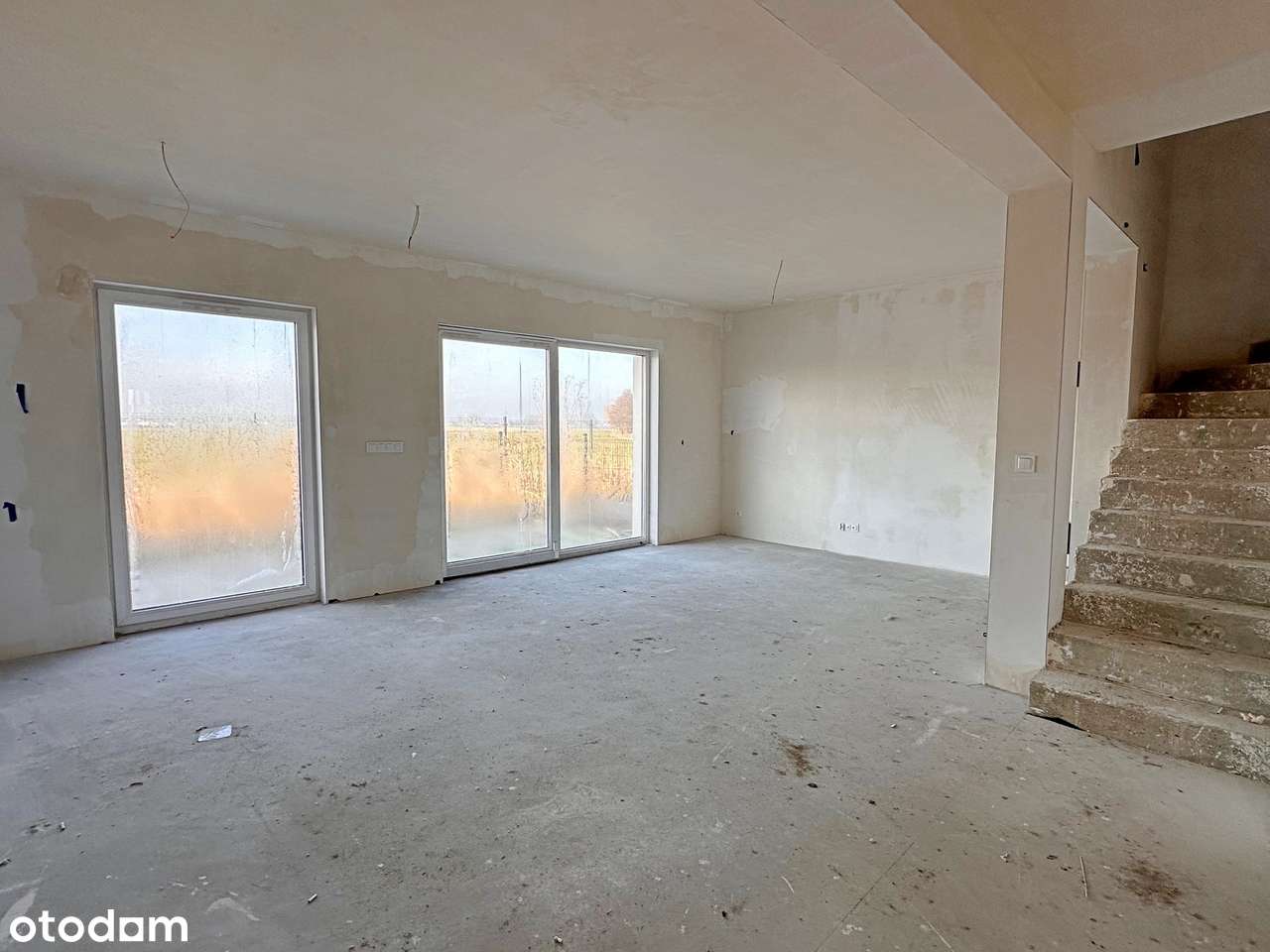 bez skosów/ DUŻY SALON/ kominek/ ogrz. podłogowe /światłowód-13