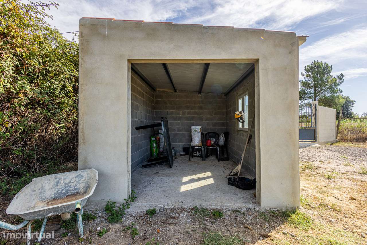 Excelente propriedade com área total de 13 680m2, localizada na Ereira-3