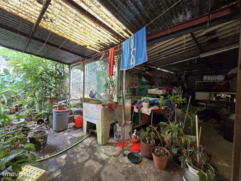 INVESTIMENTO - T5 Entrada Independente | Garagem | Peq. Quintal | C...-38