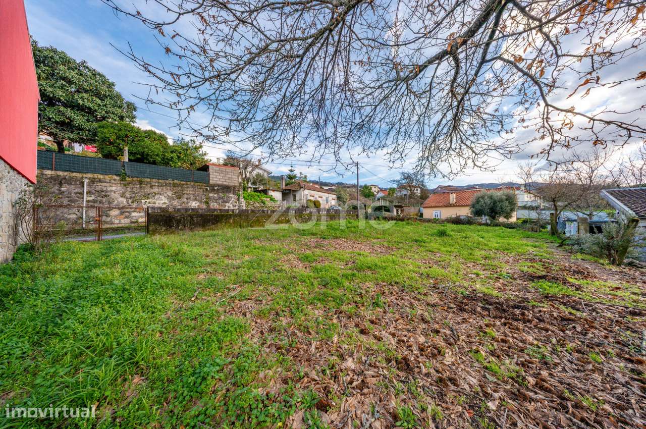 Moradia T3 com lote terreno 1468 m2 em Ponte da Barca-27