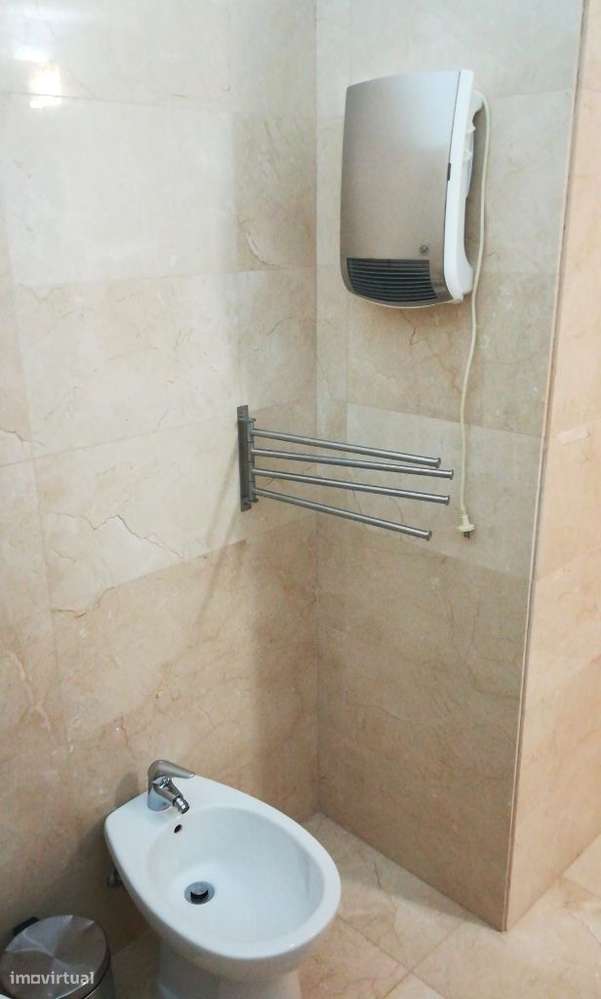 Fantástico apartamento T3, com boas áreas, Santa Luzia-15