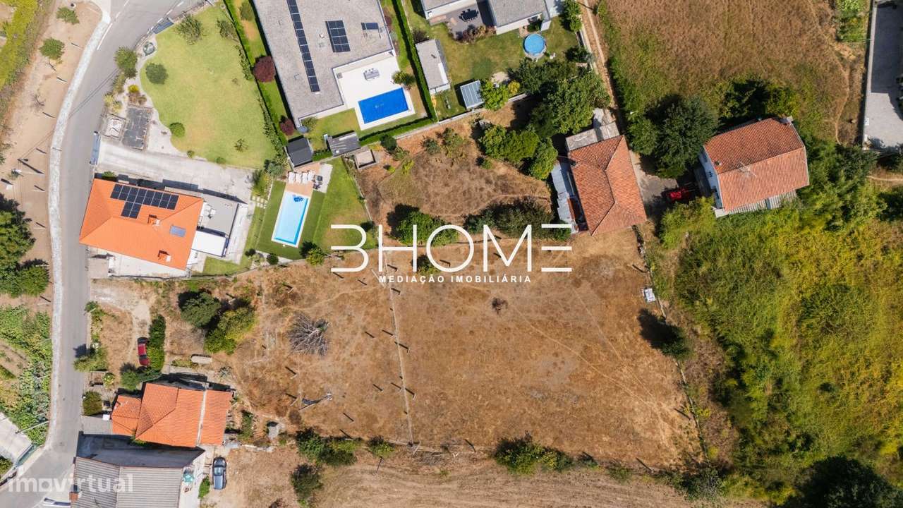 Moradia T4 c/ 670m2 de quintal + Terreno independente com 1.300m2-34