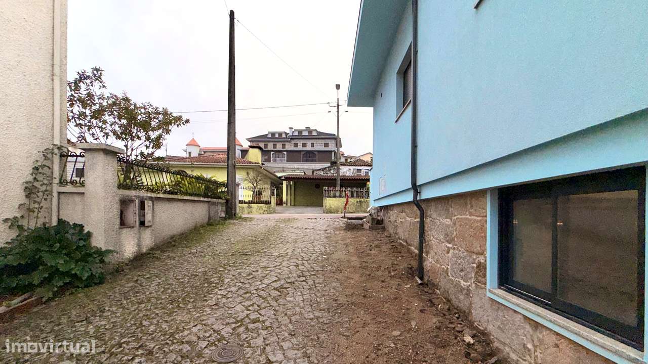 Moradia T3 Venda em Oliveira (Santa Maria),Vila Nova de Famalicão - Grande imagem: 2/33