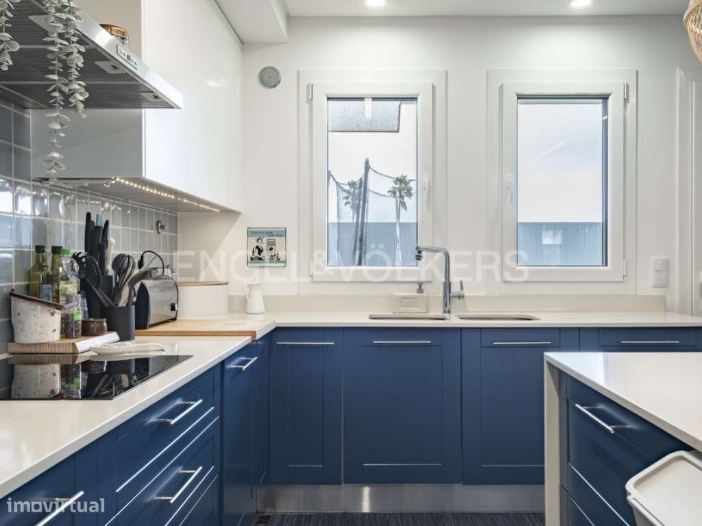 Moradia T4 moderna de luxo em Fernão Ferro-14