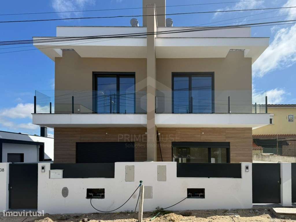 Moradia Geminada T3 com 2 suites - Grande imagem: 2/13