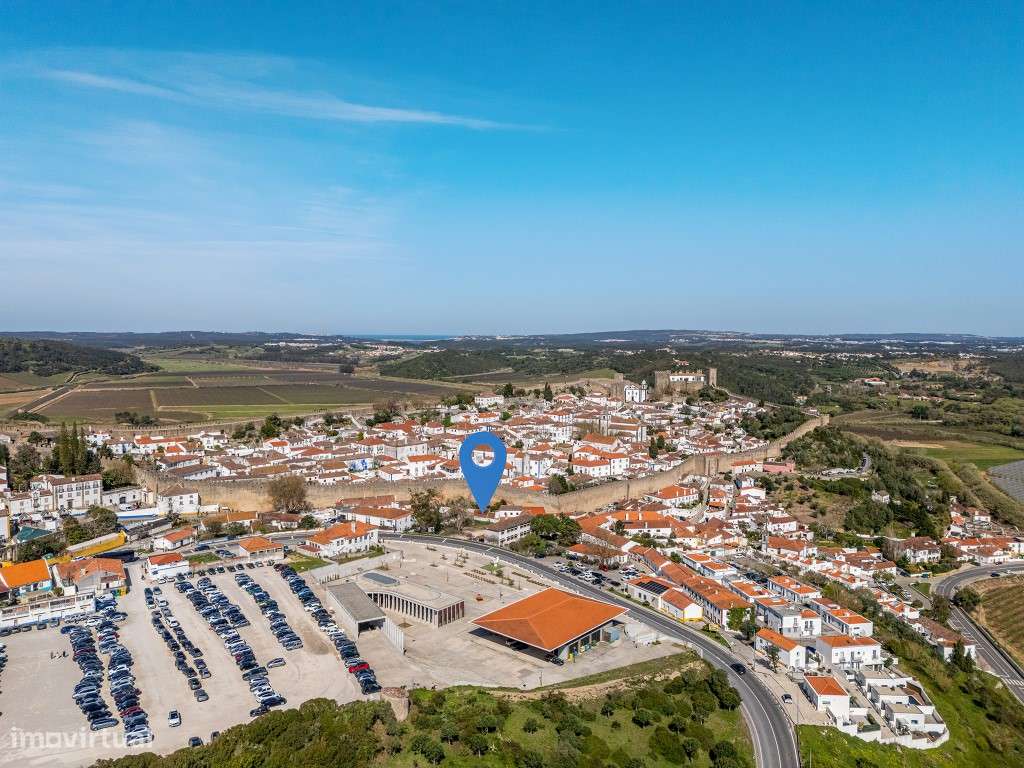 Moradia junto às muralhas do Castelo de Óbidos-35