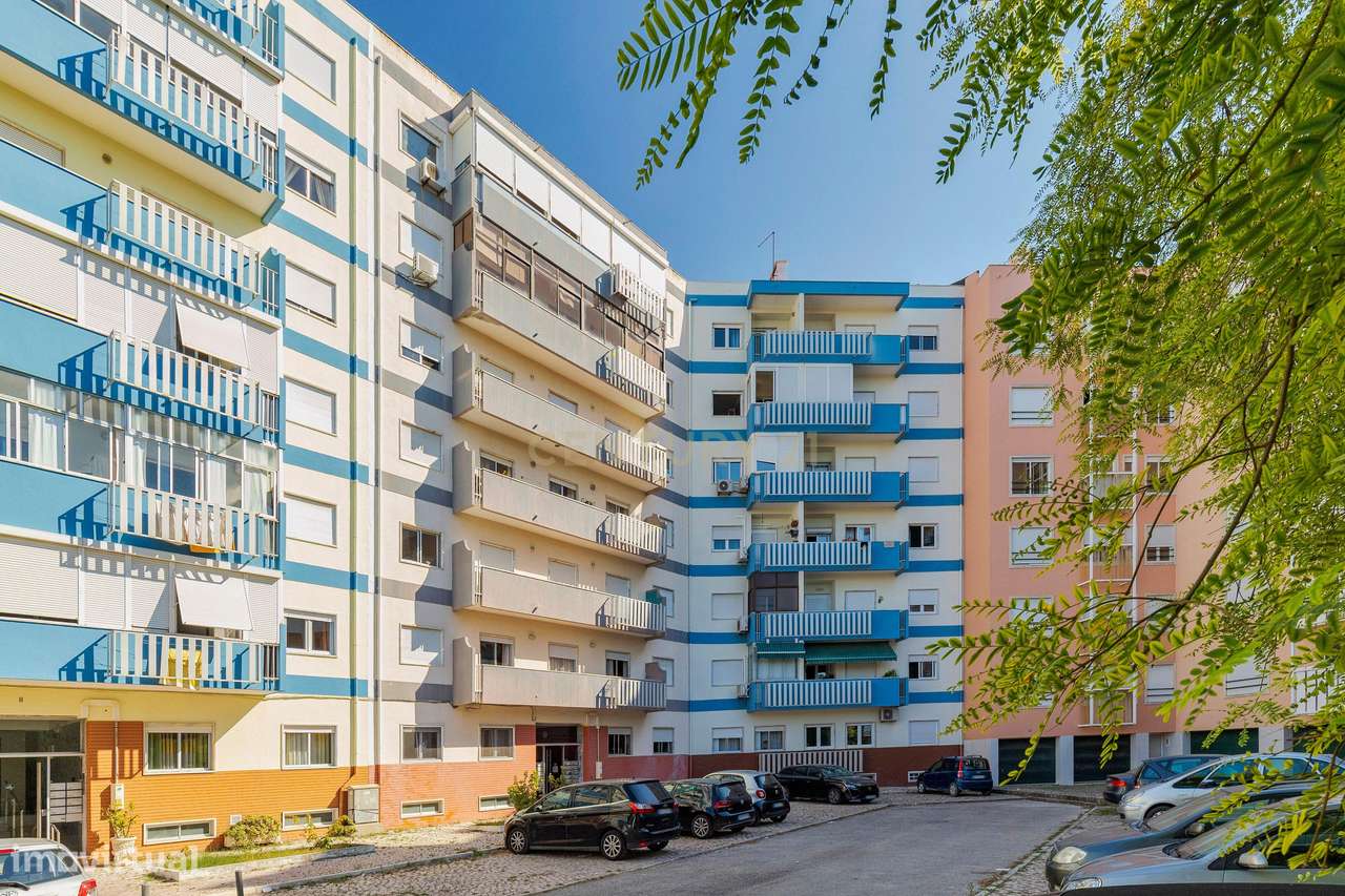 Apartamento T-1  com arrecadação na Costa da Caparica-20