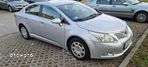 Toyota Avensis 2.0 D-4D Luna - 4