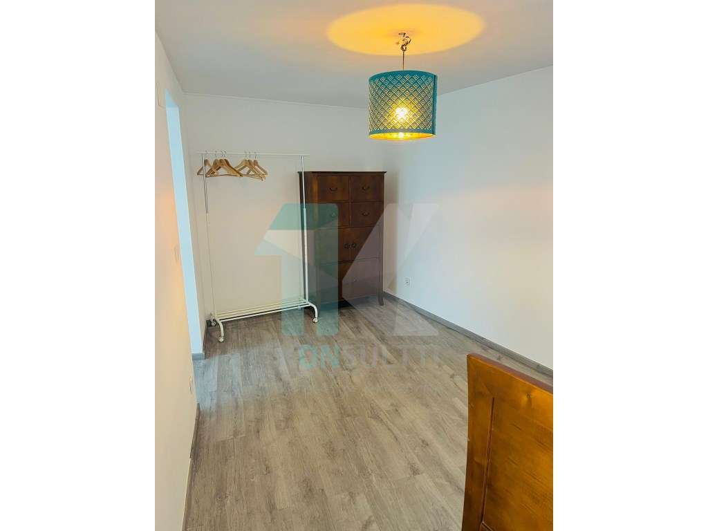 Moradia T3 + T2 em São João do Estoril - Alapraia-52