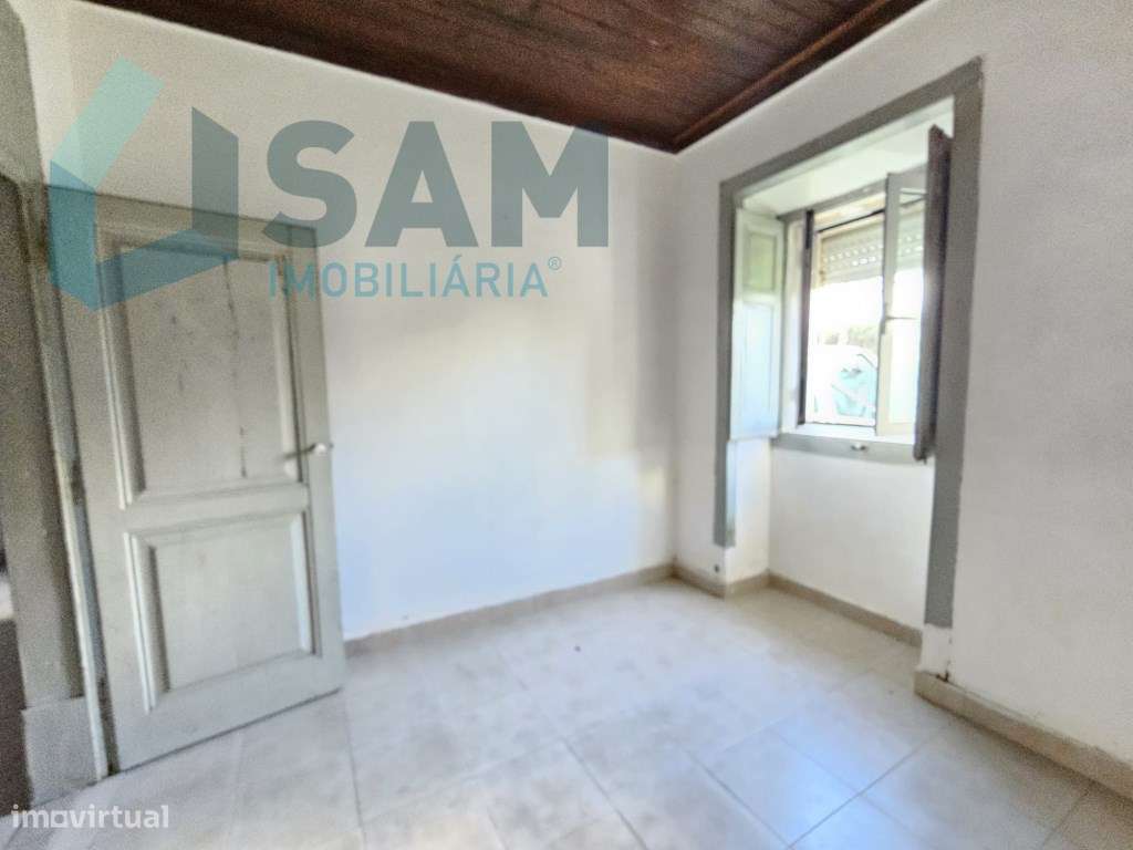 Terreno de 12.105 m2 com moradia Torres Vedras-22