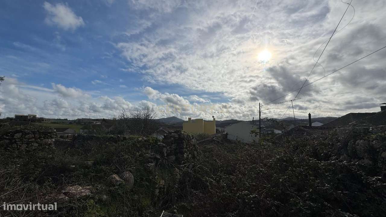 Casa em Ruínas com Vista Campestre em Milharado, Mafra - Grande imagem: 5/7
